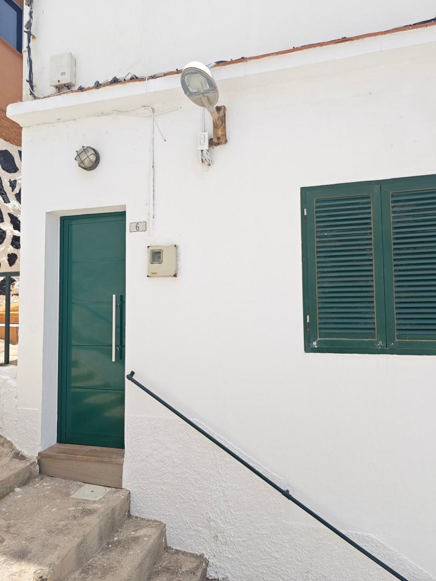 Cozy Apartment In Front Of The Natural Pools El Pris Esterno foto